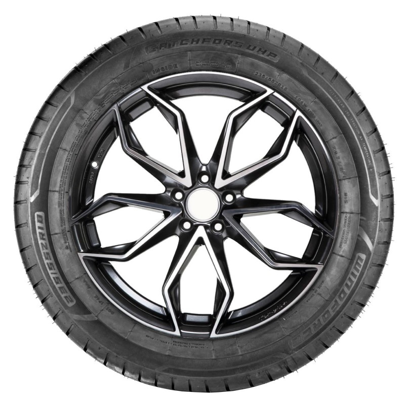 Neumaticos 235/40 R18 WINDFORCE CATCHFORS UHP XL 95W | mtc.cl